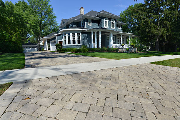 Best Driveway Borders and Edging Pavers in Pueblo West, CO